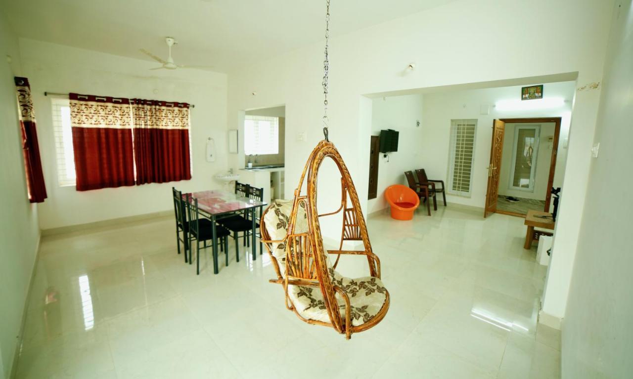 Truelife Homestays - Alamelu Avenue - Fully Furnished Ac 2Bhk Apartments In Tirupati - Walkable To Restaurants & Super Market - Fast Wifi - Kitchen - Easy Access To Airport, Railway Station, Sri Padmavathi & Tirumala Temple Dış mekan fotoğraf