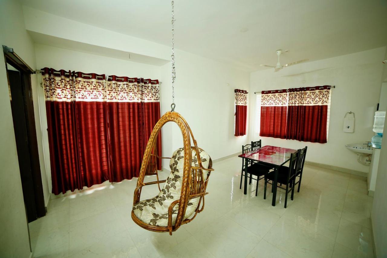 Truelife Homestays - Alamelu Avenue - Fully Furnished Ac 2Bhk Apartments In Tirupati - Walkable To Restaurants & Super Market - Fast Wifi - Kitchen - Easy Access To Airport, Railway Station, Sri Padmavathi & Tirumala Temple Dış mekan fotoğraf