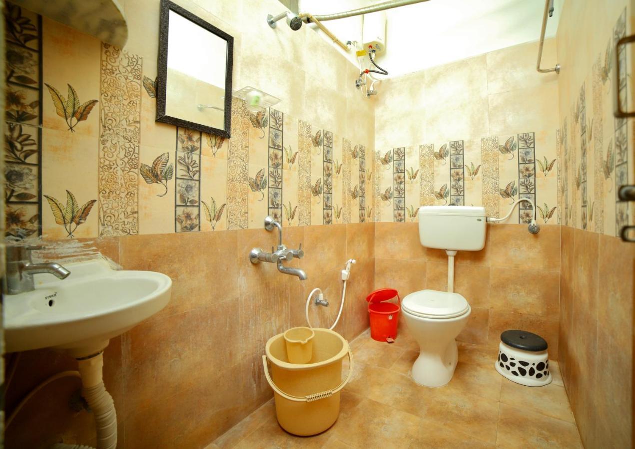 Truelife Homestays - Alamelu Avenue - Fully Furnished Ac 2Bhk Apartments In Tirupati - Walkable To Restaurants & Super Market - Fast Wifi - Kitchen - Easy Access To Airport, Railway Station, Sri Padmavathi & Tirumala Temple Dış mekan fotoğraf